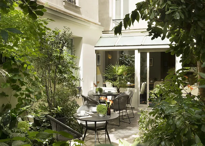 Hôtel A La Villa des Artistes Paris